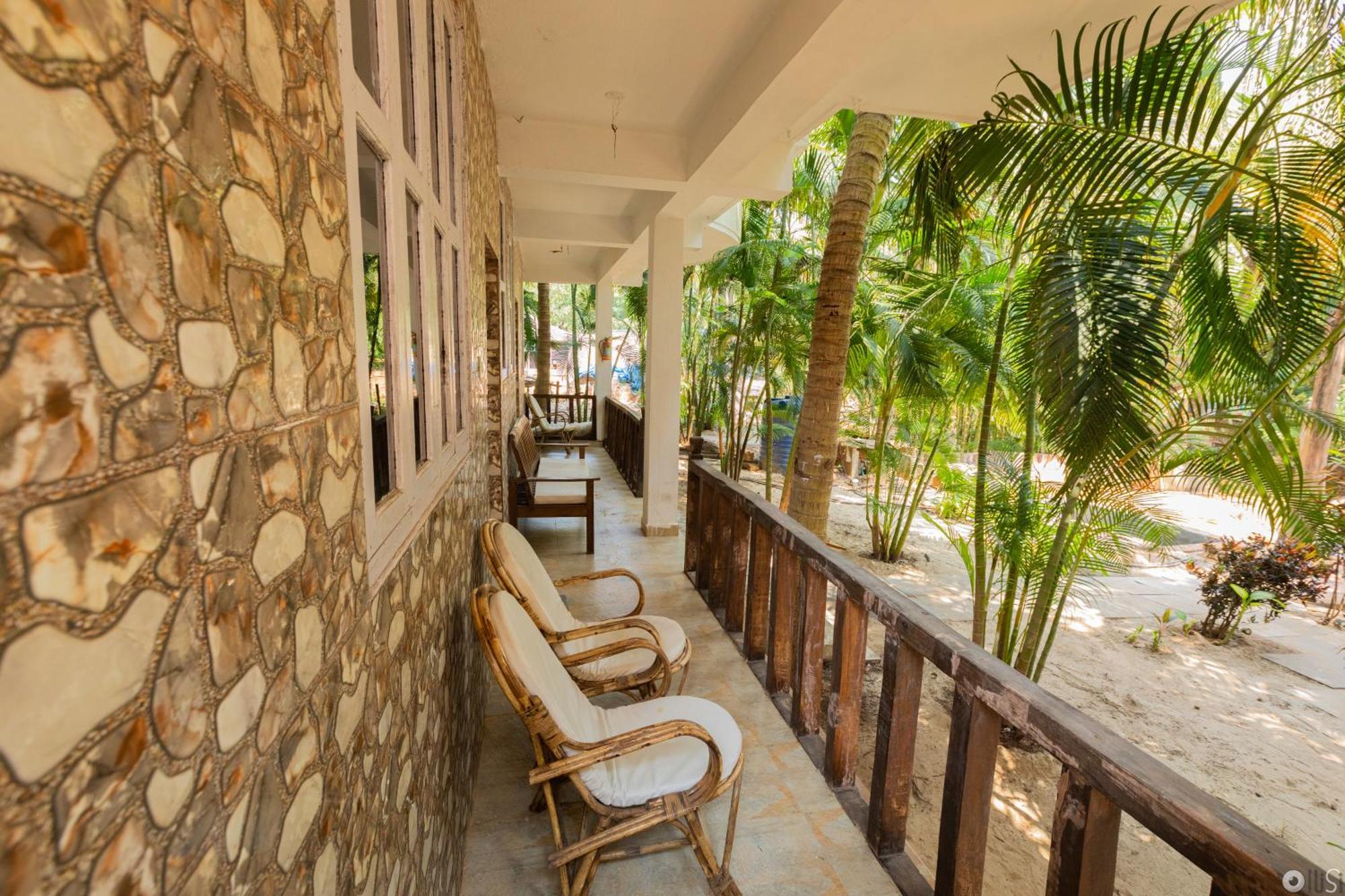 Woodpegger By The Beach, Mandrem Ngoại thất bức ảnh