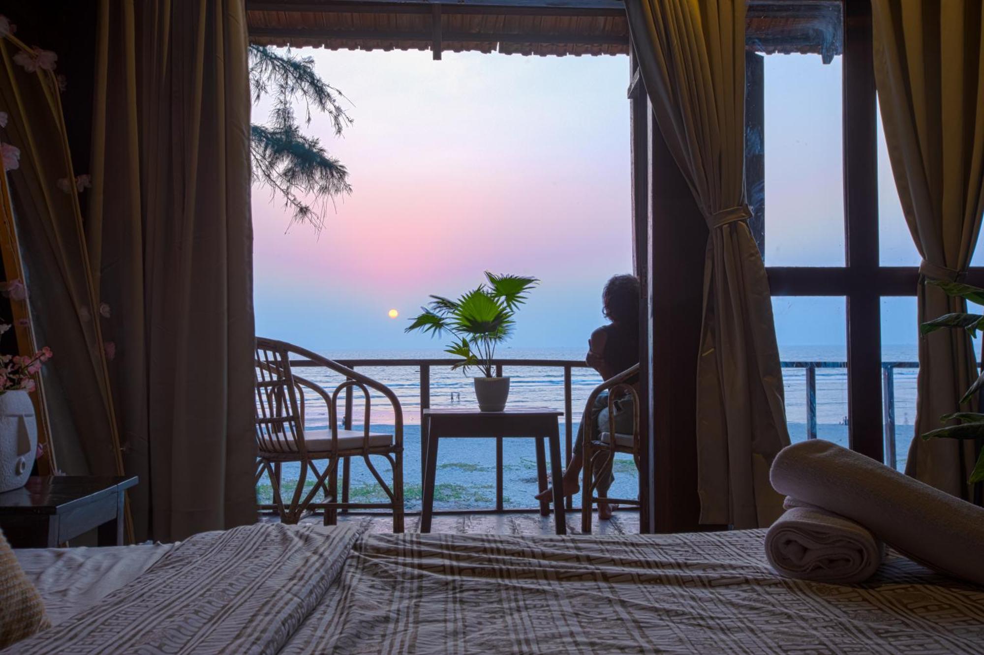 Woodpegger By The Beach, Mandrem Ngoại thất bức ảnh