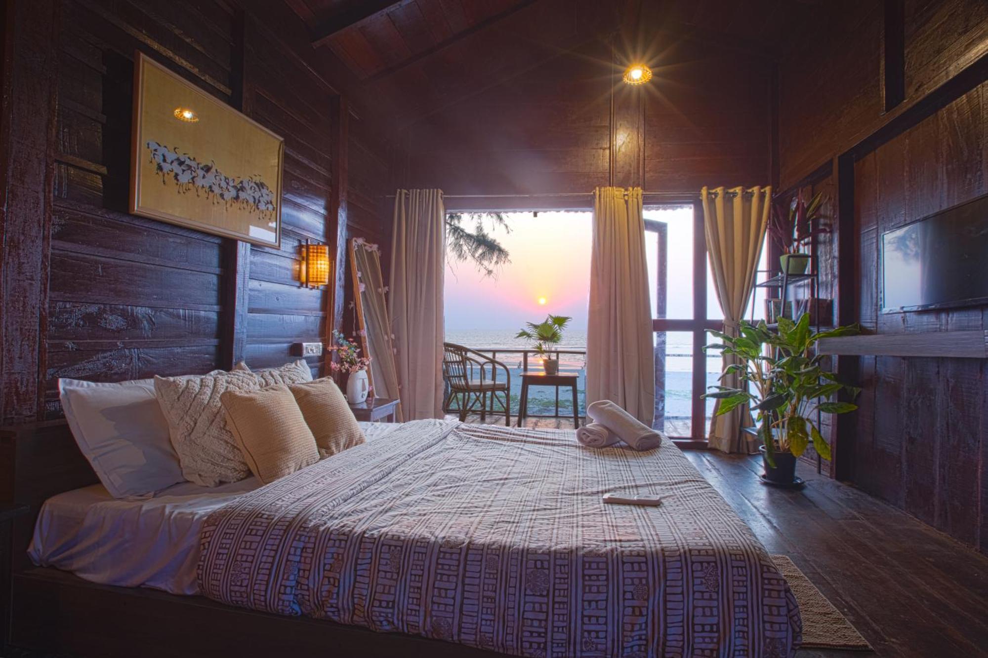 Woodpegger By The Beach, Mandrem Ngoại thất bức ảnh